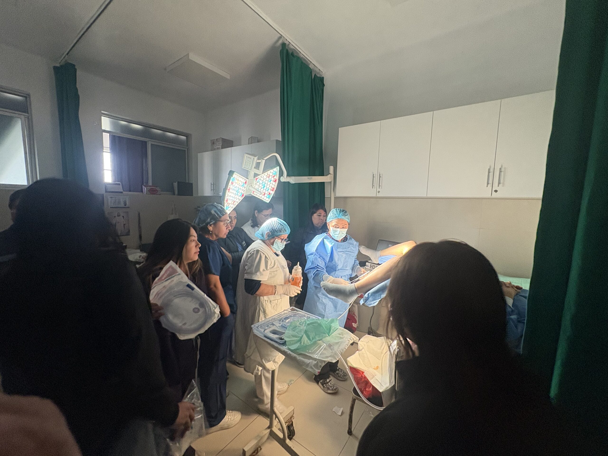 Procedimiento de histeroscopia con el sistema ARMI